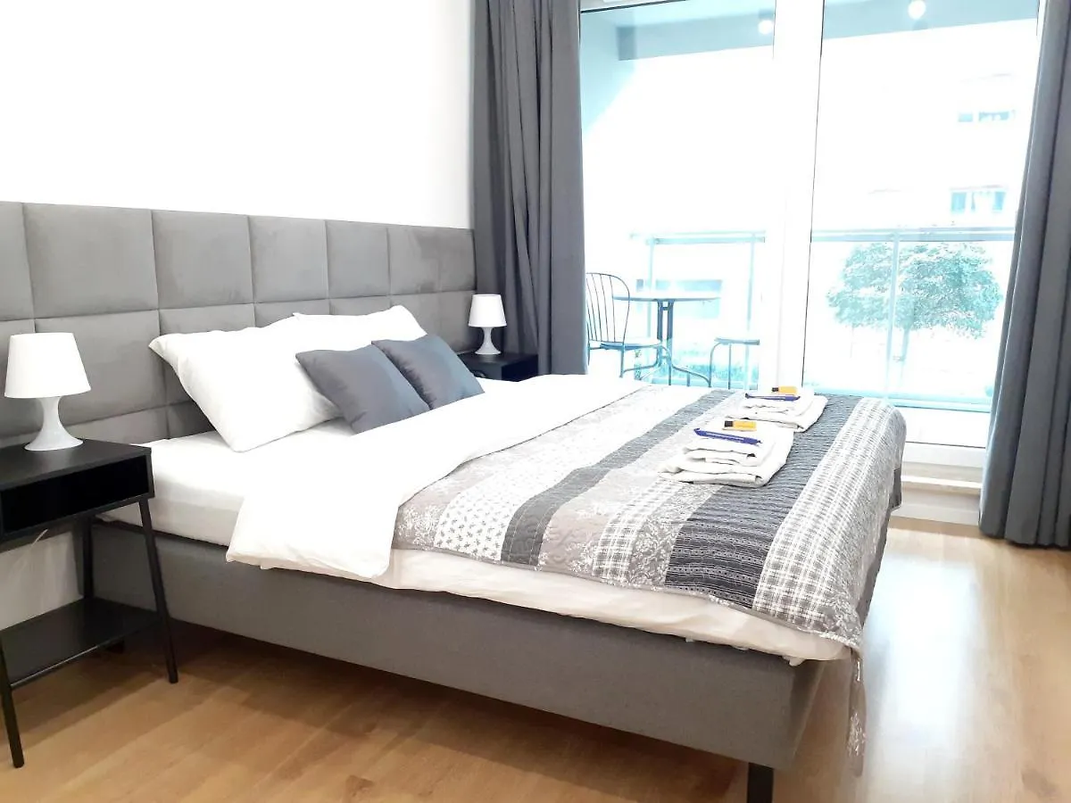 Vista Residence Premium II Warsaw Apartment